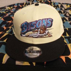 New Era 9Fifty Bisons MiLB hat size:SnapBack color:YellowMustard/Black